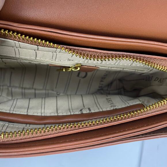 NWT - Louis Daisy Studded Faux Croc Crossbody - Picture 7 of 8